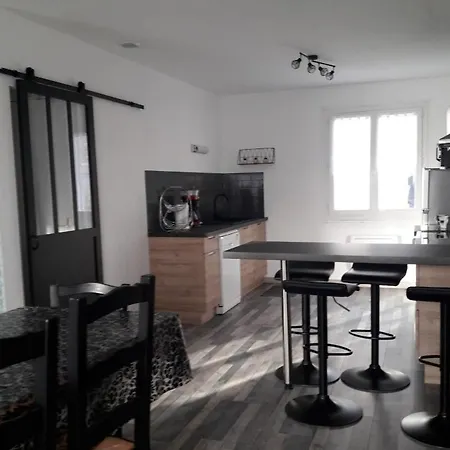 Malau Pour 6 Personnes Pres De Royan Et Ses Plages, Charente Maritime Holiday home *
