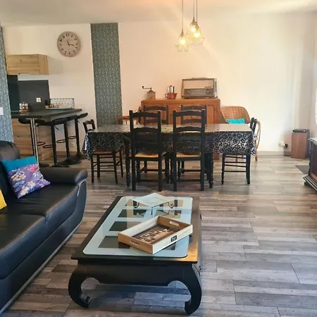 Malau Pour 6 Personnes Pres De Royan Et Ses Plages, Charente Maritime Holiday home *