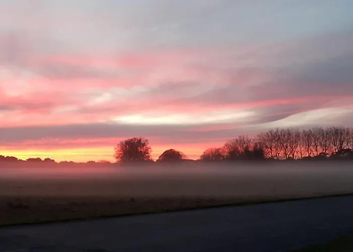 Malau Pour 6 Personnes Pres De Royan Et Ses Plages, Charente Maritime Сasa de vacaciones *