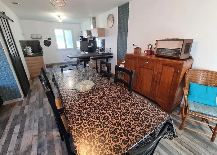 Malau Pour 6 Personnes Pres De Royan Et Ses Plages, Charente Maritime Сasa de vacaciones